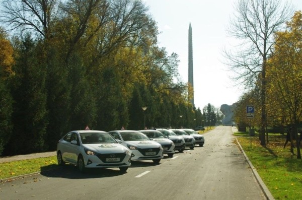 9 из 10 студентов автошколы «Аристотель» сдают в МРЭО с первого раза. Обучись вождению и ты! 9 из 10 студентов автошколы «Аристотель» сдают в МРЭО с первого раза. Обучись вождению и ты!