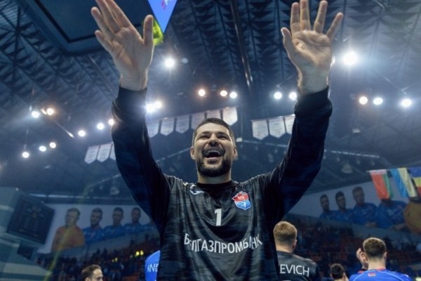 Голкипер Иван Пешич покидает гандбольный клуб «Мешков Брест» Голкипер Иван Пешич покидает гандбольный клуб «Мешков Брест»