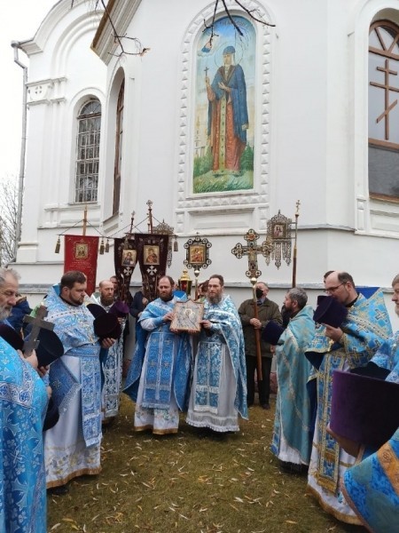 В Каменце состоялся крестный ход в день памяти иконы Божией Матери