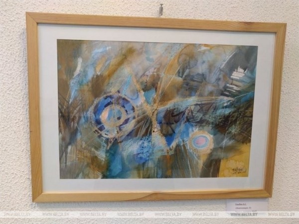 Художники-акварелисты представили свои работы в главном выставочном зале Бреста