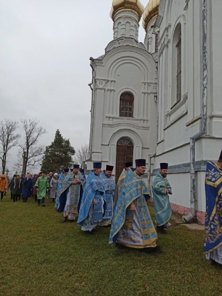 В Каменце состоялся крестный ход в день памяти иконы Божией Матери