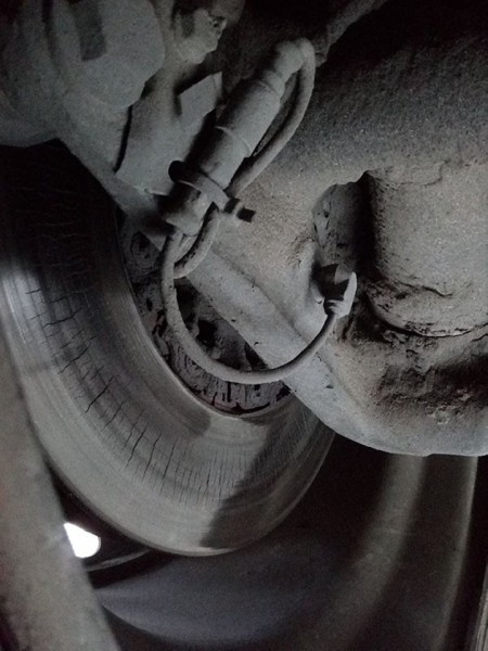 В Польше белорусской фуре запретили движение из-за изношенных тормозных дисков В Польше белорусской фуре запретили движение из-за изношенных тормозных дисков