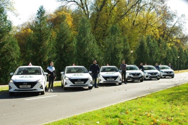 9 из 10 студентов автошколы «Аристотель» сдают в МРЭО с первого раза. Обучись вождению и ты! 9 из 10 студентов автошколы «Аристотель» сдают в МРЭО с первого раза. Обучись вождению и ты!