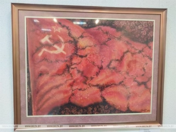 Художники-акварелисты представили свои работы в главном выставочном зале Бреста