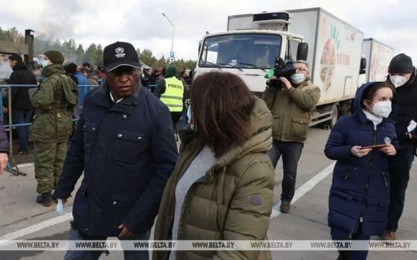 Временный пункт размещения беженцев в ТЛЦ посетили представители ООН в Беларуси