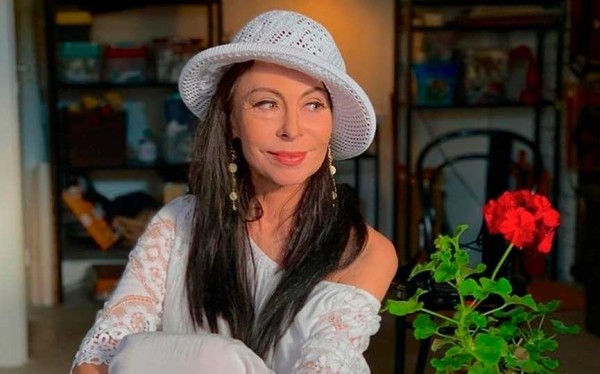 Заслуженная артистка России госпитализирована с ожогами после пожара в Москве Заслуженная артистка России госпитализирована с ожогами после пожара в Москве