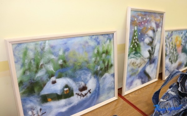 Выставка «Территория творчества» открылась в Барановичском колледже сферы обслуживания. Фоторепортаж