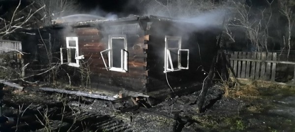 Ночная трагедия. В Каменецком районе при пожаре погиб человек Ночная трагедия. В Каменецком районе при пожаре погиб человек