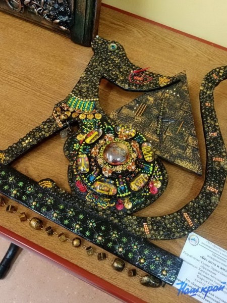 Выставка «Территория творчества» открылась в Барановичском колледже сферы обслуживания. Фоторепортаж