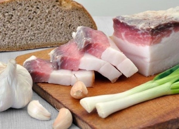 Что происходит с организмом, когда вы едите сало зимой? Что происходит с организмом, когда вы едите сало зимой?