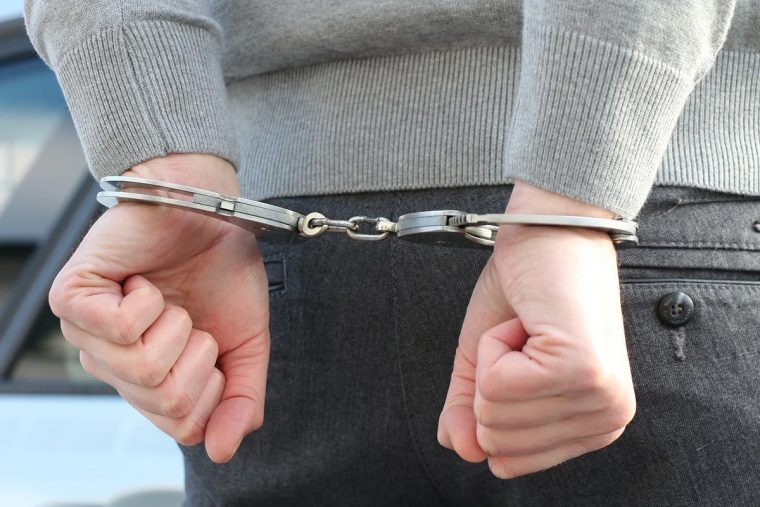 Двое жителей Барановичей задержаны за распространение наркотиков