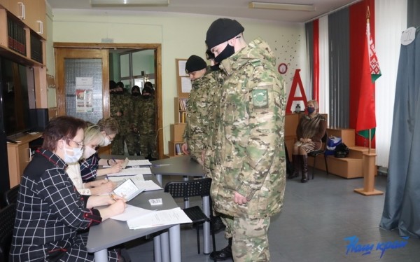 Барановичские защитники Отечества решили проголосовать именно 23 февраля Барановичские защитники Отечества решили проголосовать именно 23 февраля