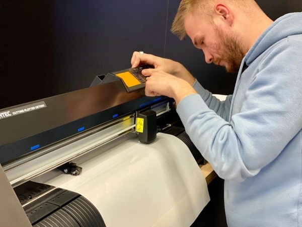 В Бресте открылась студия детейлинга «ArmorSkins» для вашего девайса В Бресте открылась студия детейлинга «ArmorSkins» для вашего девайса