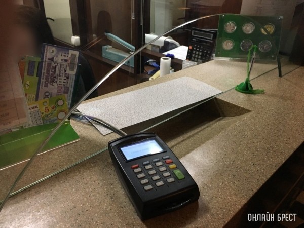 С какого возраста и в каких банках можно выпустить банковскую карточку ребенку