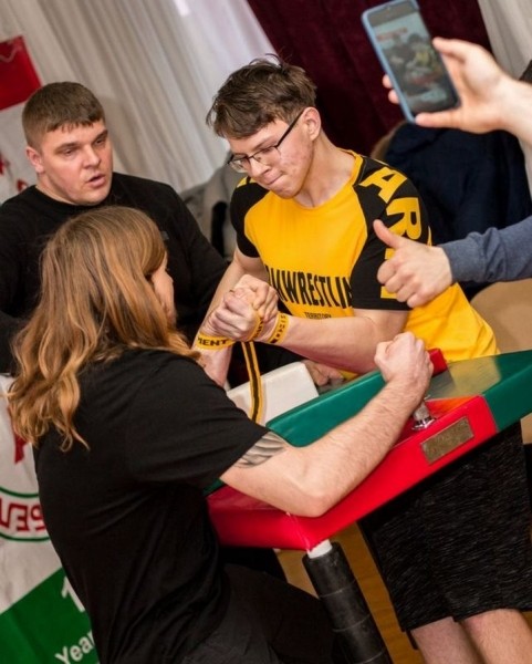 Команда из Каменецкого района победила в республиканских соревнованиях по армрестлингу Команда из Каменецкого района победила в республиканских соревнованиях по армрестлингу