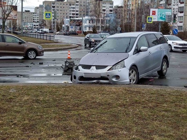 Читатель: Авария в Бресте с участием такси
             
                Читатель: Авария в Бресте с участием такси