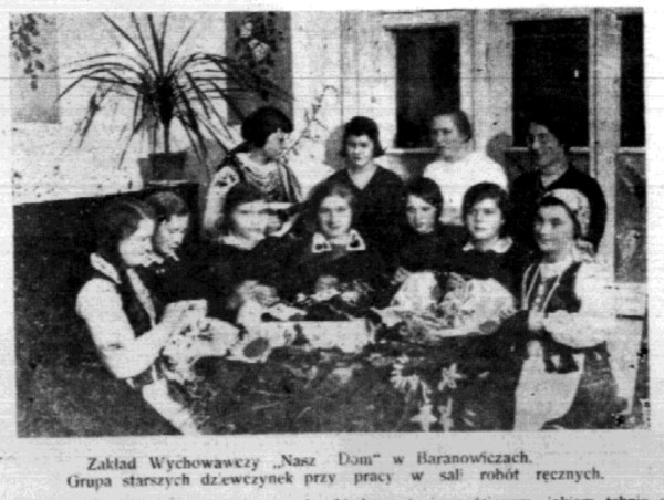 Павесілі 7 шпіёнаў, падстаўны алкаголік і дэзынфекцыя тэлефонаў. Аб чым пісалі баранавіцкія газеты ў лістападзе 1931 года Павесілі 7 шпіёнаў, падстаўны алкаголік і дэзынфекцыя тэлефонаў. Аб чым пісалі баранавіцкія газеты ў лістападзе 1931 года