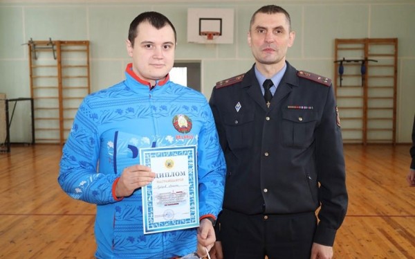  Сотрудник Барановичского отдела Департамента охраны среди призеров областных соревнований по плаванию