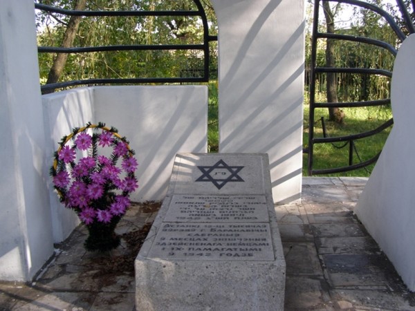 «Стрельба длилась очень долго… Земля шевелилась». Как уничтожали гетто в Барановичах