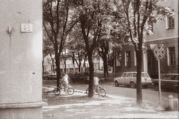 
                Брест, 90-е гг. Узнали места на фото?
            