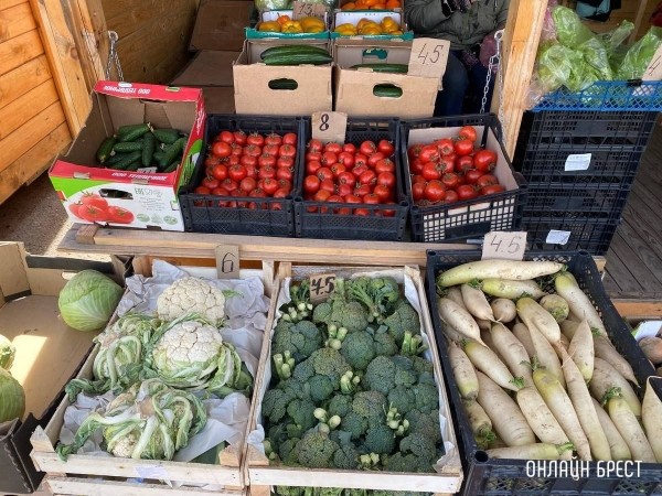 Читатель: Что почем на рынке за ЦУМом в Бресте
Читатель: Что почем на рынке за ЦУМом в Бресте