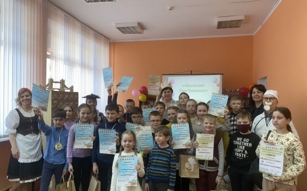 В Барановичах торжественно открыли Неделю детской и юношеской книги В Барановичах торжественно открыли Неделю детской и юношеской книги