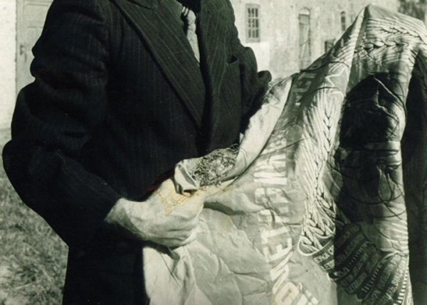 История единственного сохранившегося знамени защитников Брестской крепости История единственного сохранившегося знамени защитников Брестской крепости