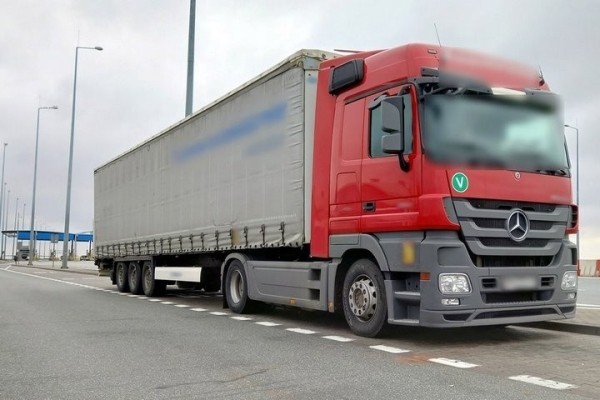 Белорусский дальнобойщик не заполнил «дозвол» и получил проблемы в Польше Белорусский дальнобойщик не заполнил «дозвол» и получил проблемы в Польше