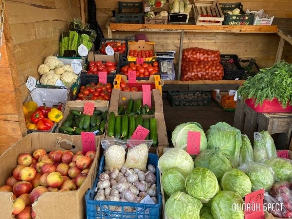 Читатель: Что почем на рынке за ЦУМом в Бресте
Читатель: Что почем на рынке за ЦУМом в Бресте