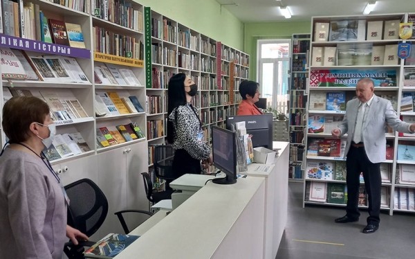 Круглый стол «Диалог поколений – связь времен» состоялся в Барановичском районе