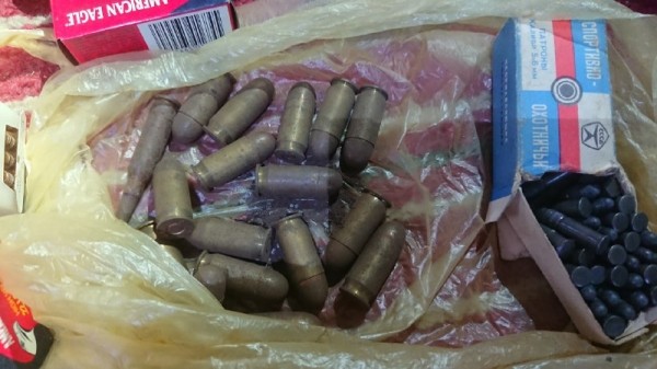 Арсенал оружия изъяли у двух жителей Ляхович