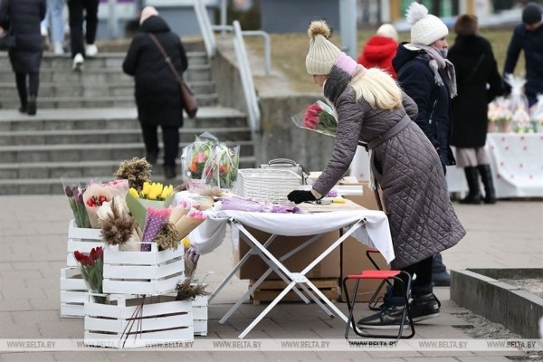 Как заработать на продаже цветов к 8 Марта и не нарушить закон? Как заработать на продаже цветов к 8 Марта и не нарушить закон?