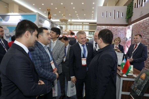 Брестчане повезли молоко и мясо в Ташкент