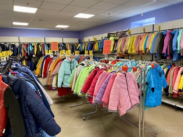 Ребрендинг брестского «Детского мира» на Советской: новый логотип и еще больше стильной одежды, забавных игрушек, школьной канцелярии