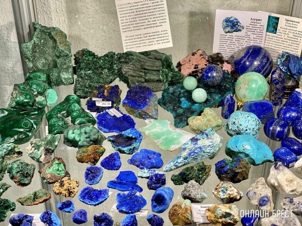 Экспозиция, которая вас удивит! Большой фоторепортаж с выставки «В мире самоцветов» в Бресте, посвященной эксклюзивным украшениям