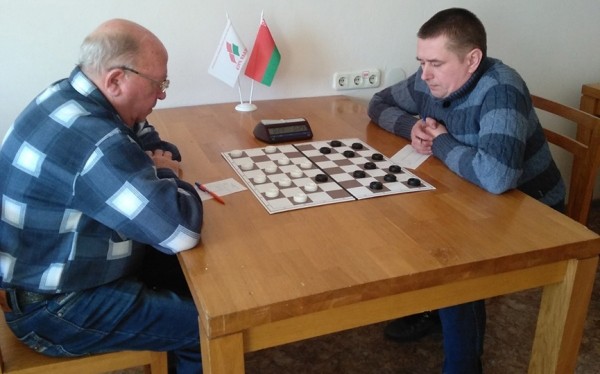  Чемпионат Барановичей по шашкам выявил победителей