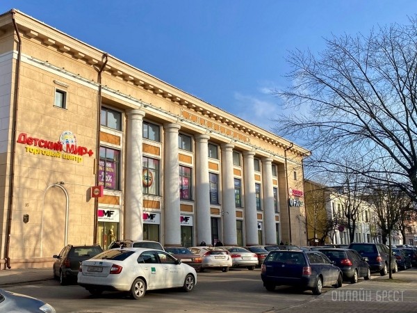 Ребрендинг брестского «Детского мира» на Советской: новый логотип и еще больше стильной одежды, забавных игрушек, школьной канцелярии