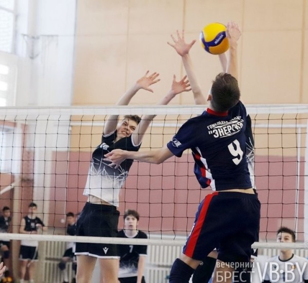 Брестские юноши выиграли серебро на домашнем турнире по волейболу Брестские юноши выиграли серебро на домашнем турнире по волейболу