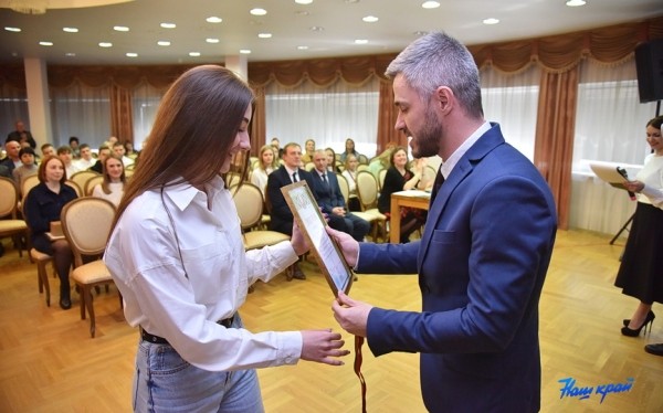 Фоторепортаж. Спортивная элита Барановичей получила заслуженные награды по итогам 2021 года