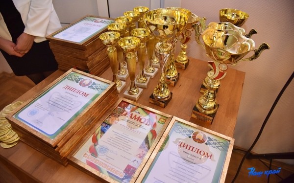 Фоторепортаж. Спортивная элита Барановичей получила заслуженные награды по итогам 2021 года