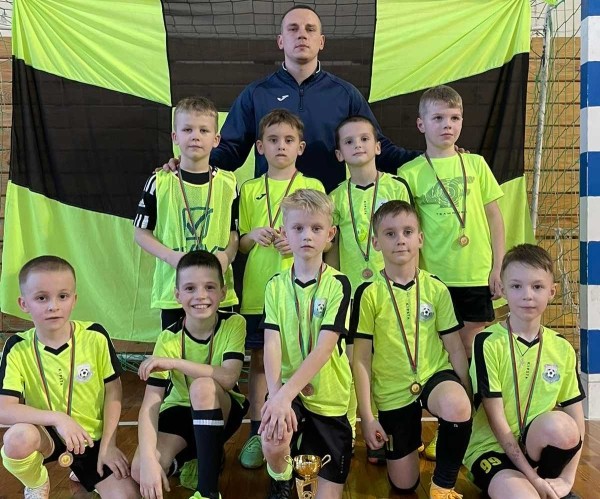 Юные барановичские футболисты стали победителями футбольного турнира «Slonim cup 2022»