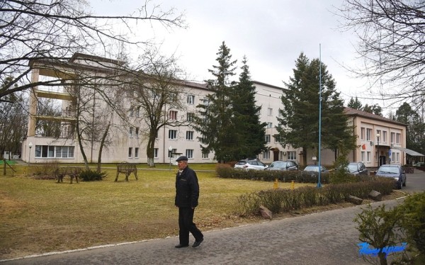 На территории барановичской больницы № 2 идет важная стройка На территории барановичской больницы № 2 идет важная стройка