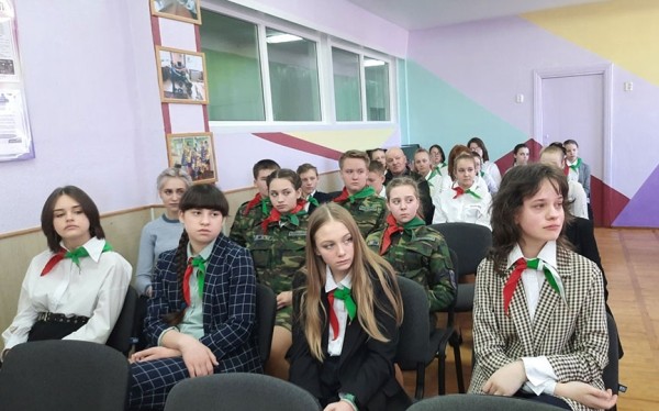 Открытый диалог «Встреча на все 100!» с участием лидера белорусской пионерии прошел в Барановичах