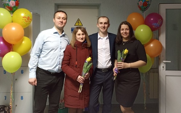 Поздравление сотрудниц в канун 8 Марта в Барановичских тепловых сетях Поздравление сотрудниц в канун 8 Марта в Барановичских тепловых сетях