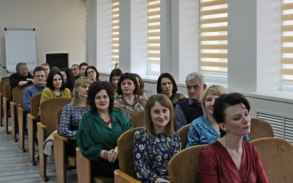 Поздравление сотрудниц в канун 8 Марта в Барановичских тепловых сетях Поздравление сотрудниц в канун 8 Марта в Барановичских тепловых сетях