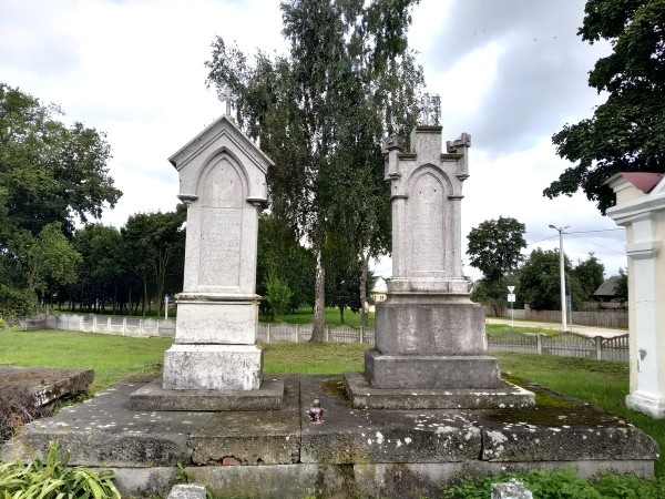 Путешествие одного дня: часовня без единого гвоздя и множество храмов на краю Беловежской пущи – что посмотреть и чему удивиться в Шерешево