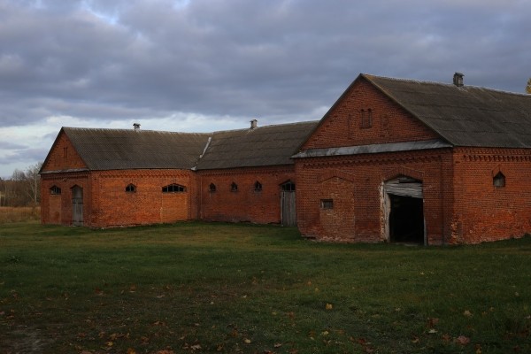 Путешествие одного дня: Очаровательная часовня и загадочная усадьба – что посмотреть и чему удивиться в Грушевке Путешествие одного дня: Очаровательная часовня и загадочная усадьба – что посмотреть и чему удивиться в Грушевке