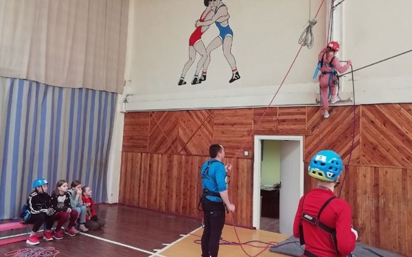 Соревнования по технике туризма среди учащихся прошли в Барановичах