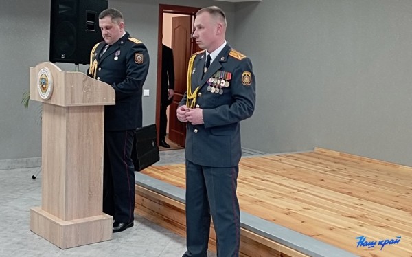 Сотрудников Барановичского отдела Департамента охраны поздравили с Днем милиции Сотрудников Барановичского отдела Департамента охраны поздравили с Днем милиции