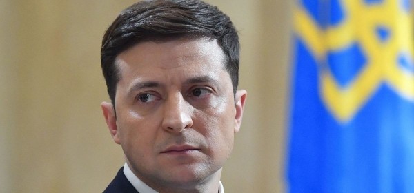 В Украине вводят чрезвычайное положение по всей стране